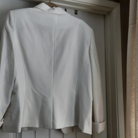 Calvin Klein White Blazer - Picture 3 of 3